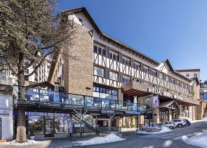 塞拉内华达美利亚酒店 4*