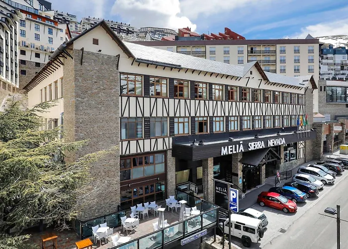 塞拉内华达美利亚酒店