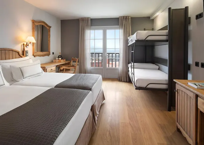 塞拉内华达美利亚酒店